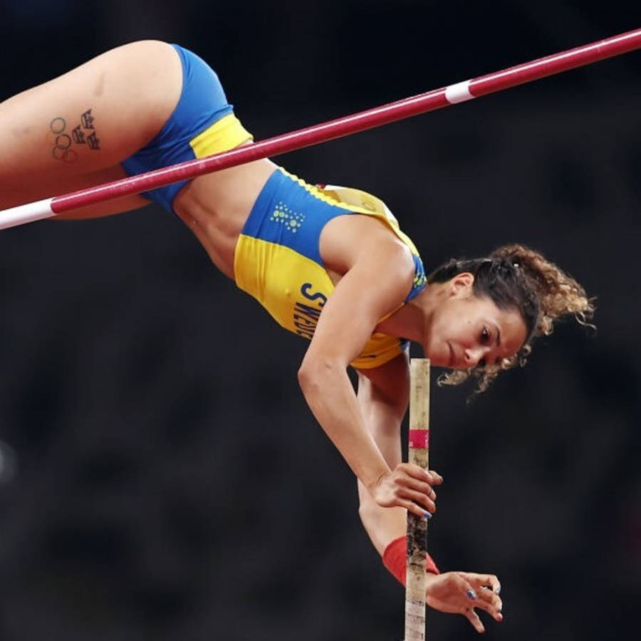 Angelica Bengtsson Swedish Pole Vault Athlete Wallpaper