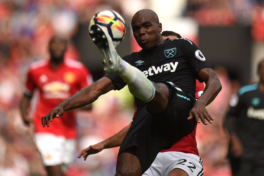 Angelo Ogbonna Defensive Action West Ham Wallpaper