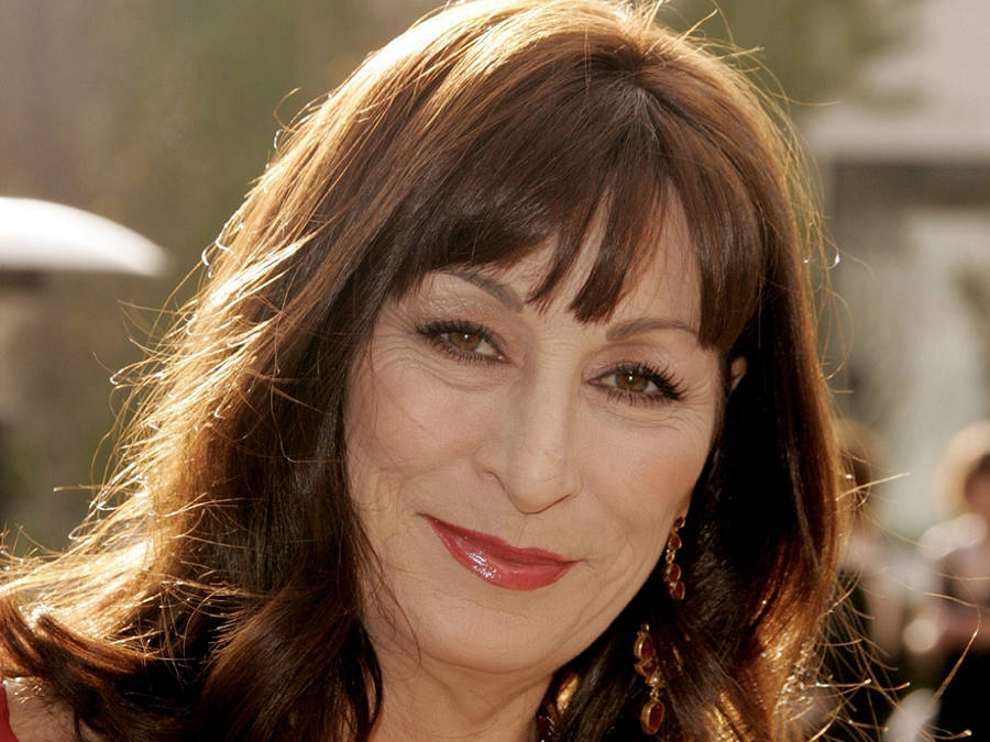 Anjelica Huston Award-winning Star Wallpaper