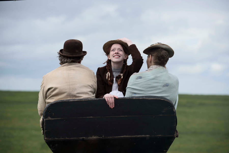 Anne With An E Family On Carriage Wallpaper