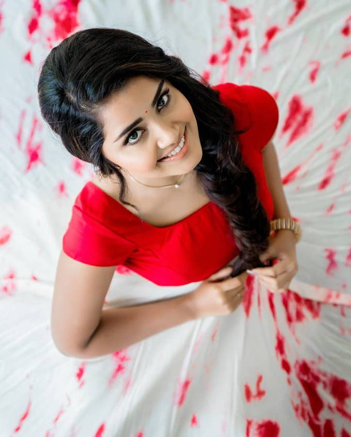 Anupama Parameswara Red Blouse Wallpaper