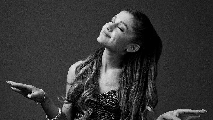 Ariana Grande Monochrome Hd Wallpaper