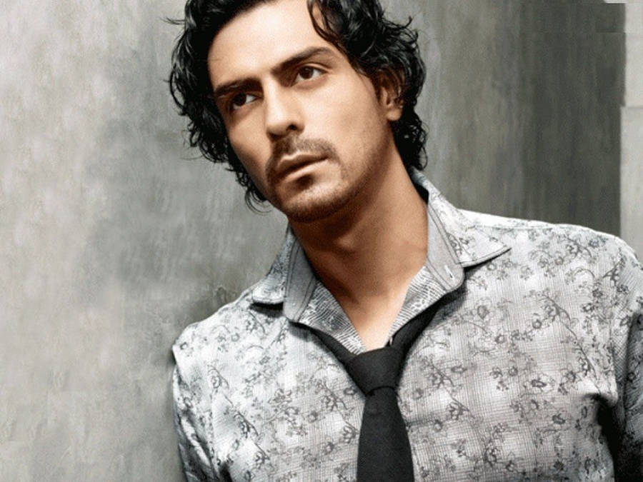 Arjun Rampal's Black Tie Wallpaper