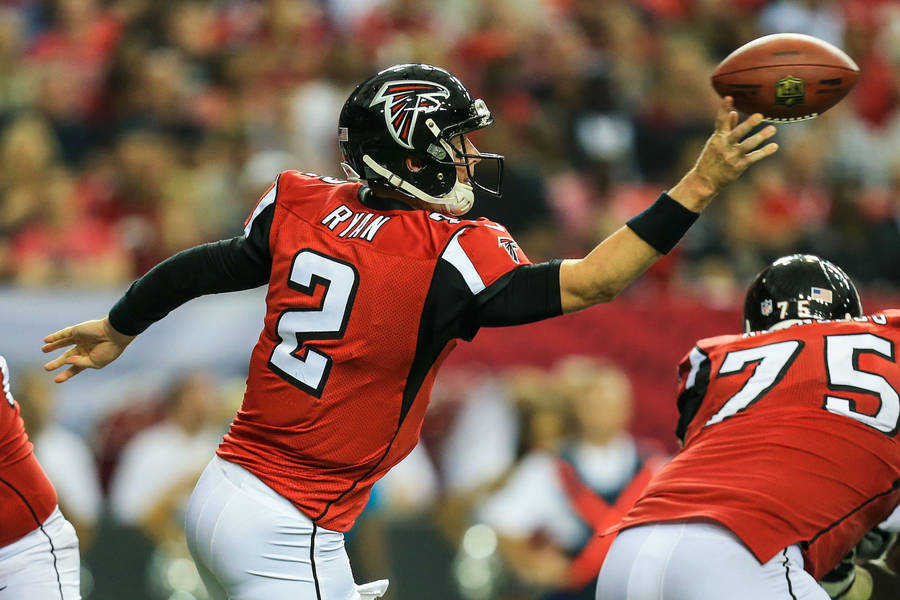 Atlanta Falcons Matt Ryan Throws Wallpaper