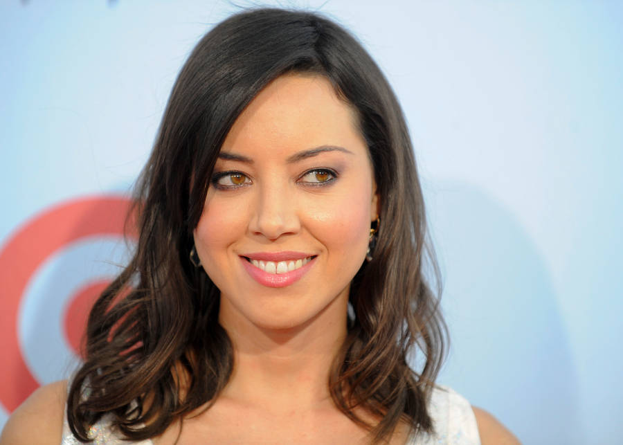 Aubrey Plaza Alma Awards Wallpaper