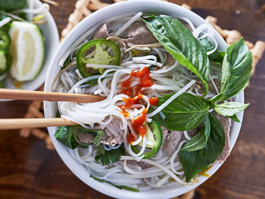 Authentic Vietnamese Pho With White Rice Noodles Wallpaper