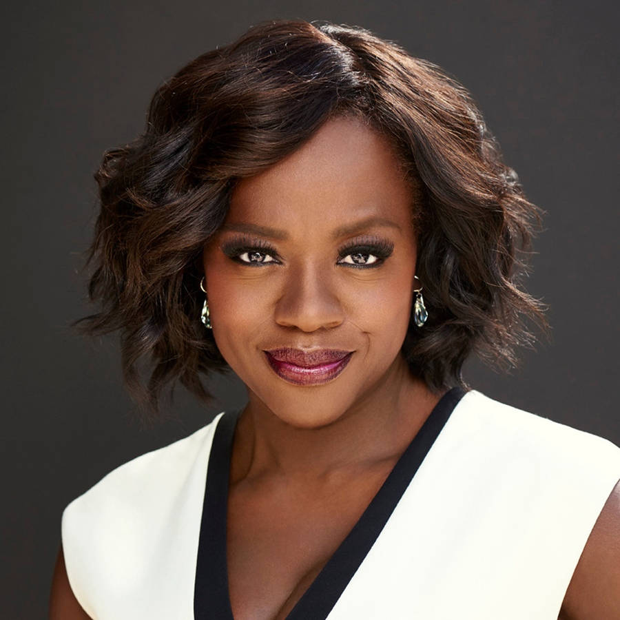 Award Winning Actress Viola Davis Glamour Wallpaper