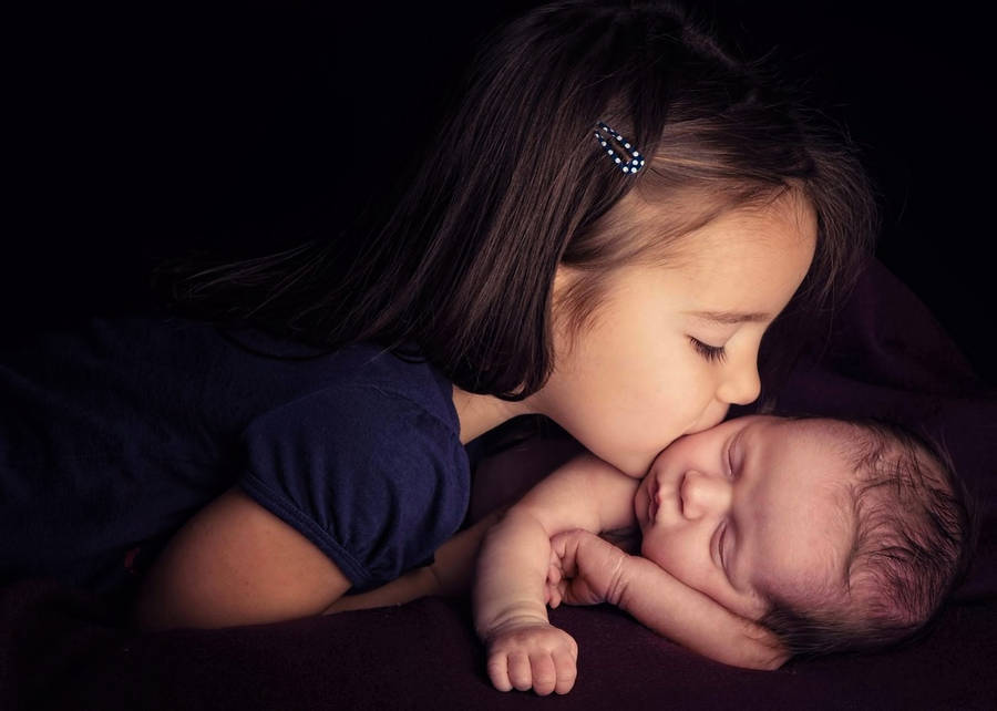 Baby Kissing Hd Wallpaper