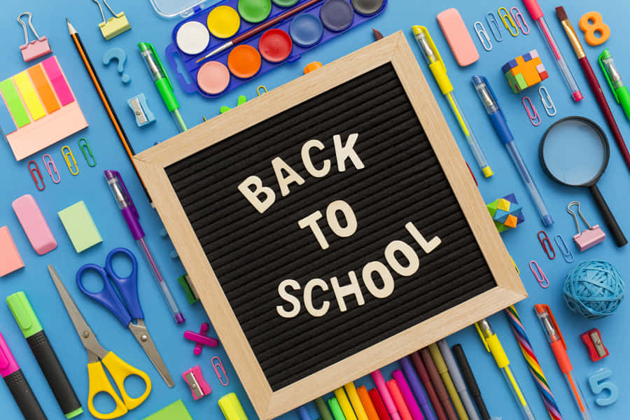 Back To School Chalkboard Sign Wallpaper