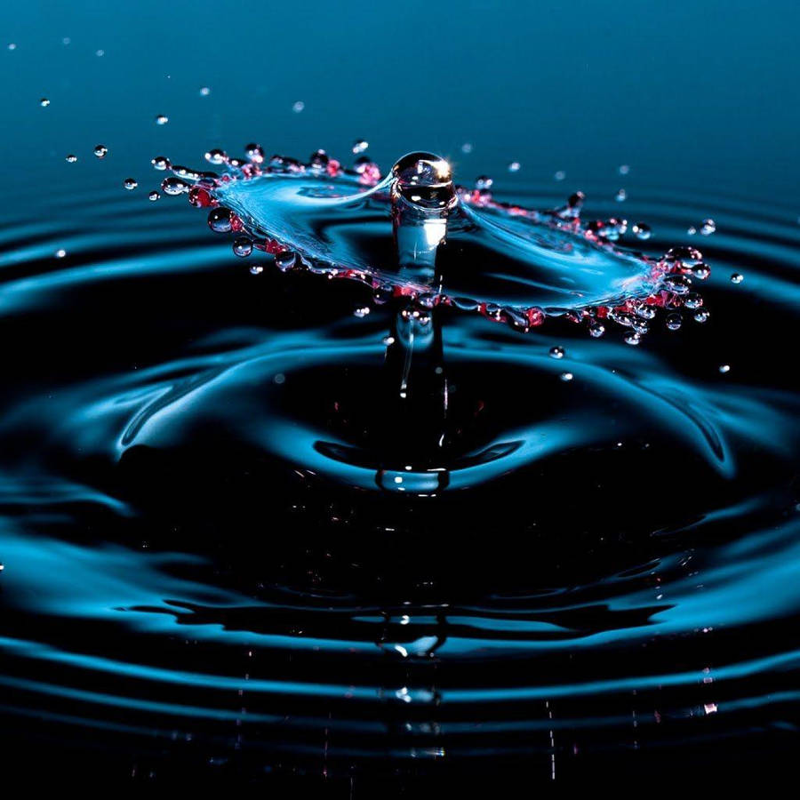 Ballerina-like Rippling Water Wallpaper