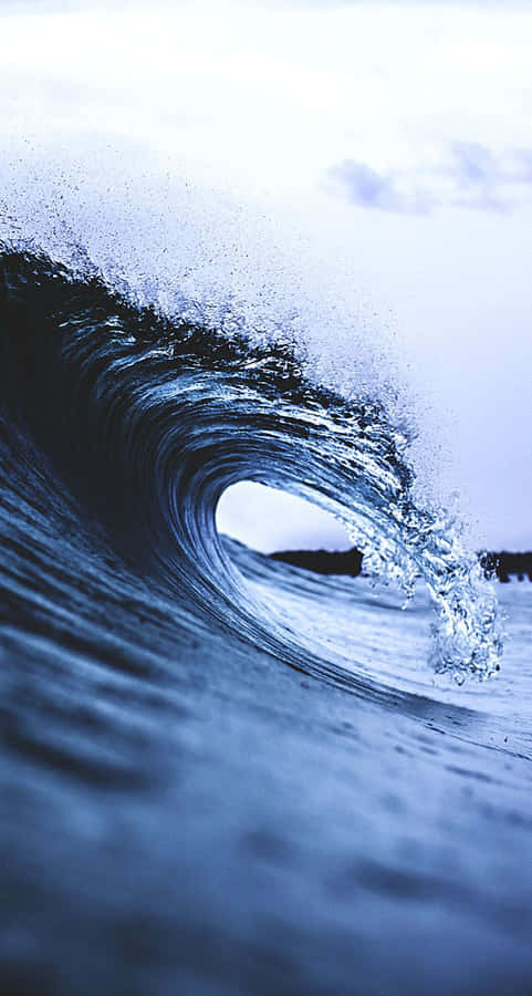 Balmy Wave Iphone Wallpaper