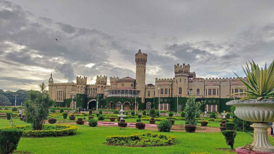 Bangalore Palace Garden Wallpaper