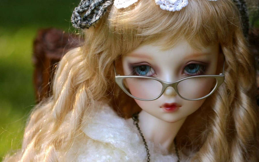 Barbie Doll With Cat Eye Glasses Wallpaper