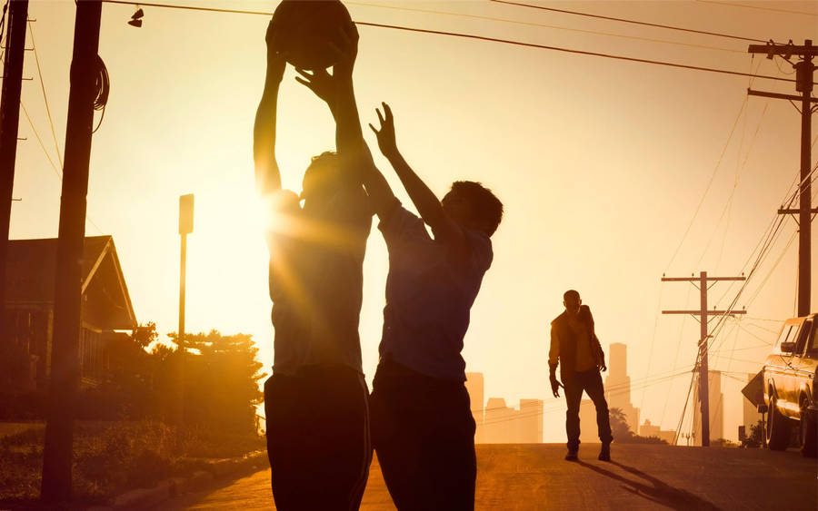 Basketball In Fear The Walking Dead Wallpaper