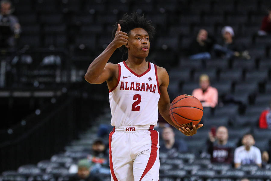 Basketball League Collin Sexton Thumbs Up Wallpaper