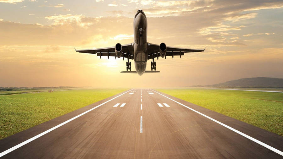 Beautiful Airport Runway Wallpaper