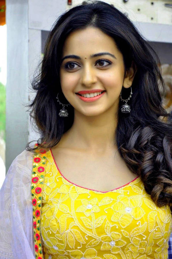 Beautiful Heroine Rakul Singh Wallpaper