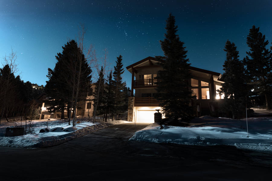 Beautiful Night In Winter Cabin Wallpaper