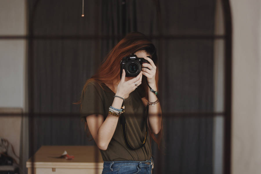 Beautiful Woman Taking Photography Wallpaper