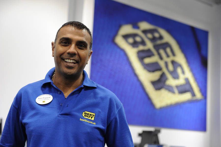 Best Buy Male Employee Wallpaper