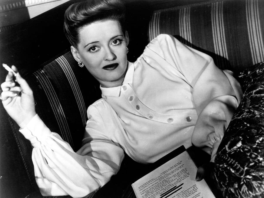 Bette Davis Late American Actress Wallpaper