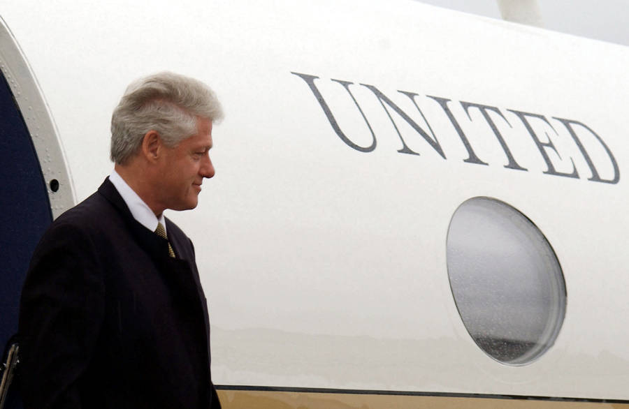 Bill Clinton Air Force One Landscape Wallpaper