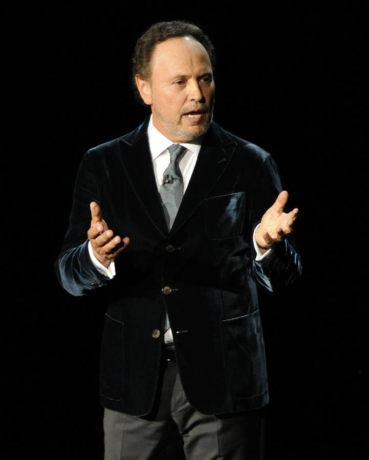 Billy Crystal Talks At Emmy Awards Wallpaper