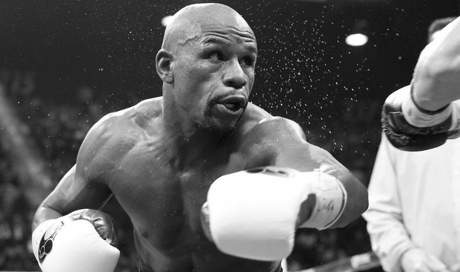 Black And White Floyd Mayweather Punching Wallpaper