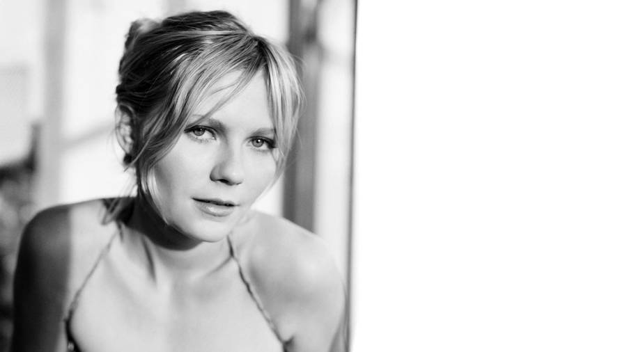 Black And White Kirsten Dunst Wallpaper