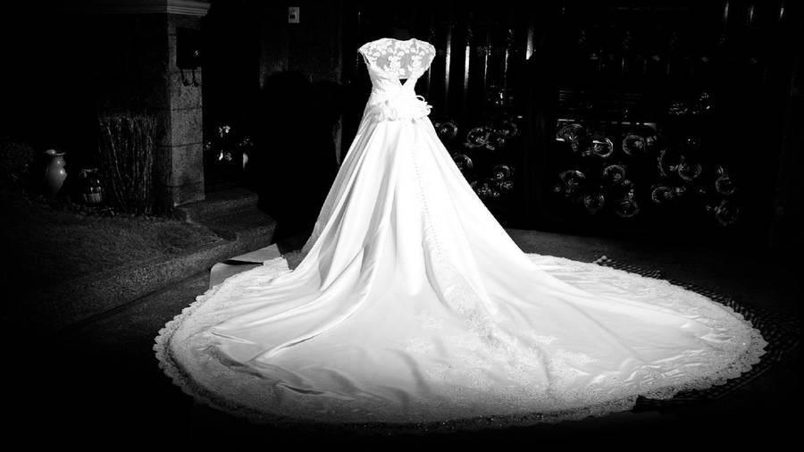 Black And White Wedding Dress Wallpaper