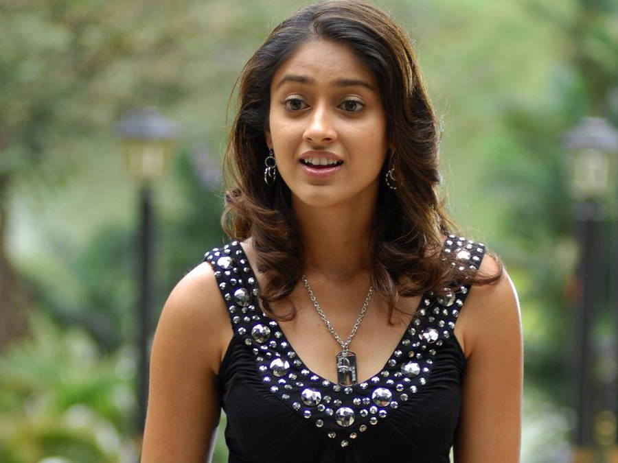 Black Blouse Ileana D'cruz Wallpaper