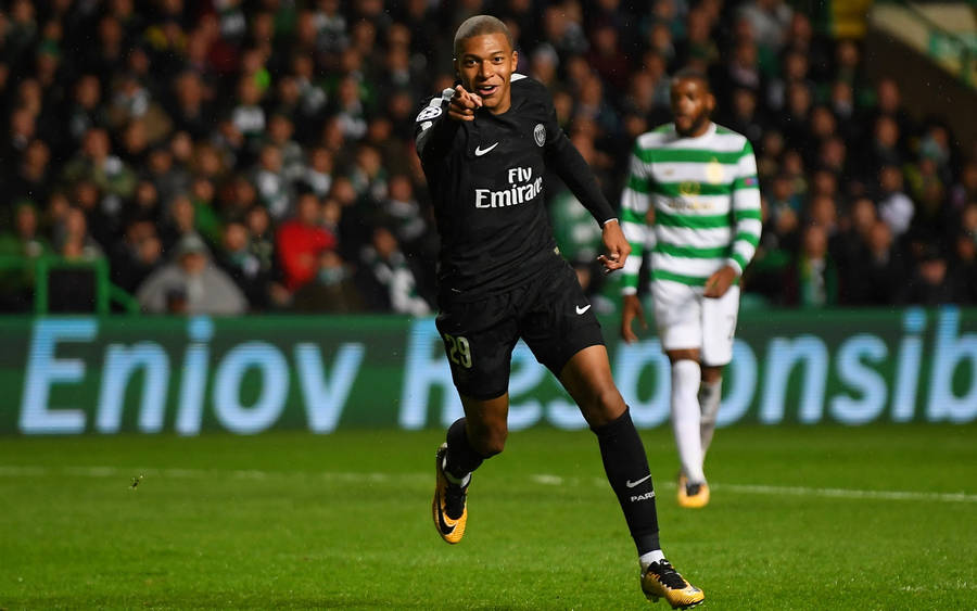 Black Fly Emirates Mbappe Wallpaper