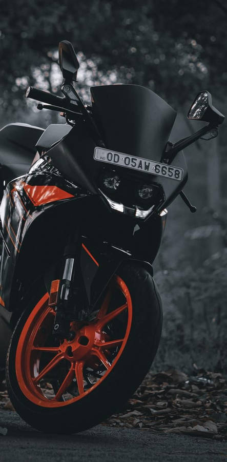 Black Ktm Rc 200 Close-up Wallpaper