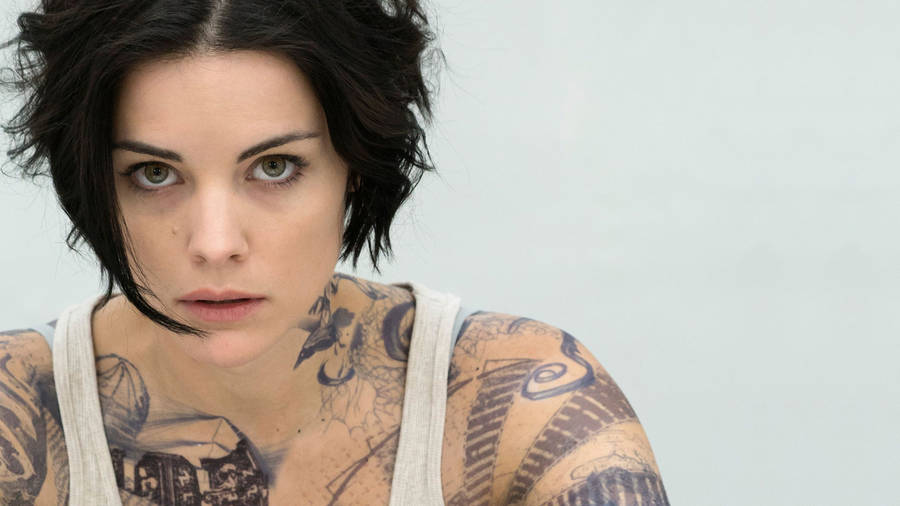 Blindspot Lead Actress Jamie Alexander Wallpaper