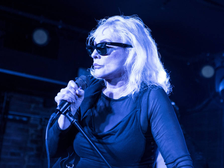 Blondie Debbie Harry Concert Singing Photography Wallpaper