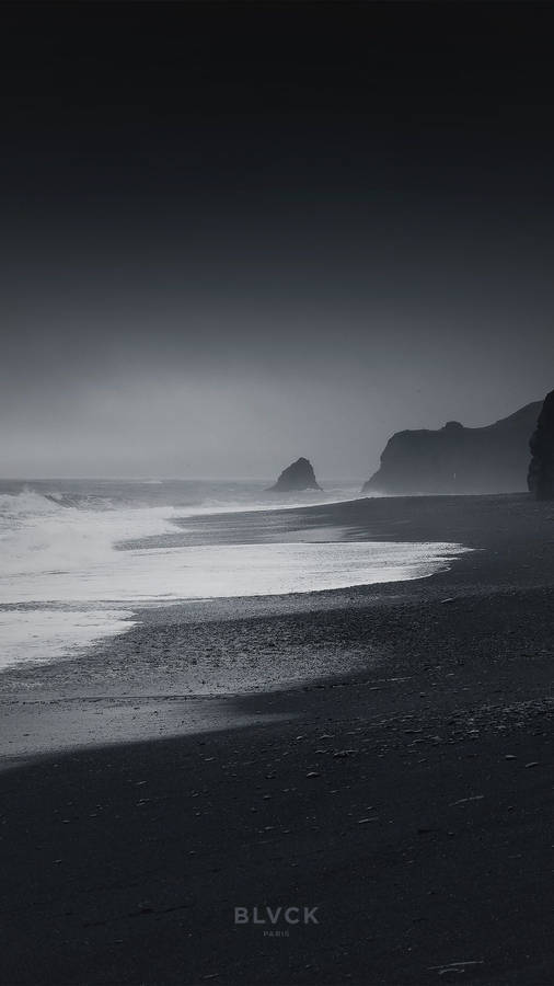 Blvck Paris Bw Beach Shore Wallpaper