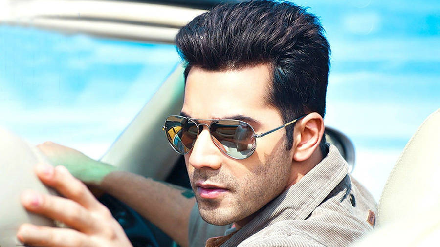 Bollywood Hd Actorr Varun Dhawan Wallpaper