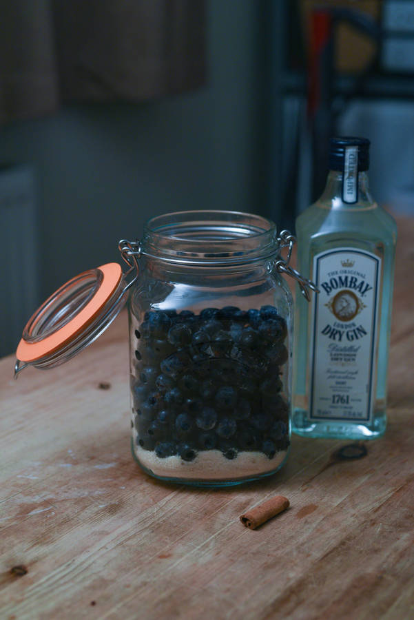 Bombay Dry Gin With Blueberry Jar Wallpaper