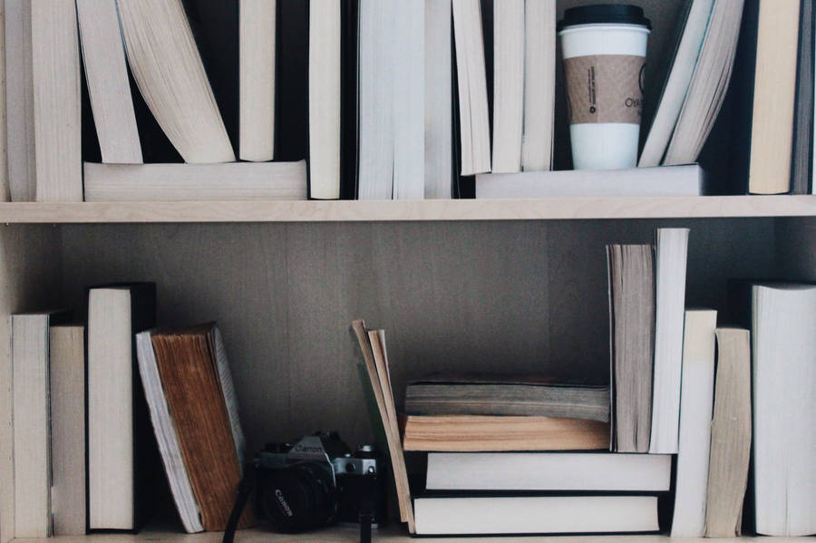 Bookshelf Aesthetic Book Desktop Wallpaper