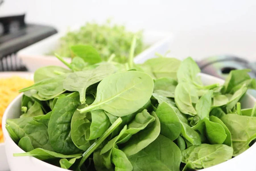 Bowl Of Spinach Wallpaper