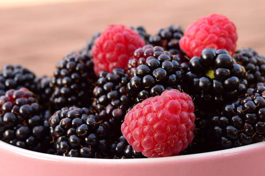 Boysenberry Long Seedless Black Fruit. Wallpaper