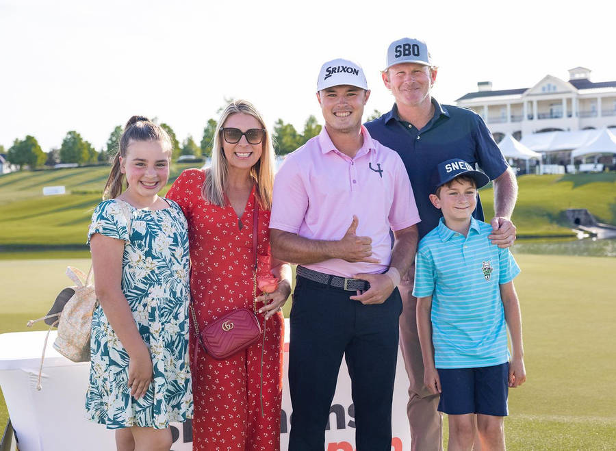 Brandt Snedeker Family With Brent Grant Wallpaper