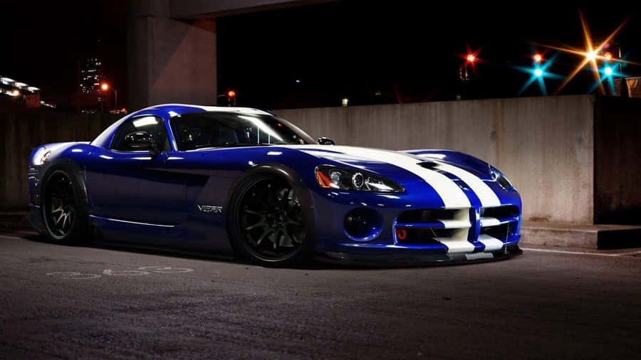 Breathtaking Speed In Style - Dodge Viper Wallpaper