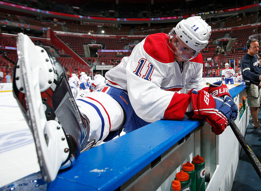 Brendan Gallagher Stretching Leg Wallpaper