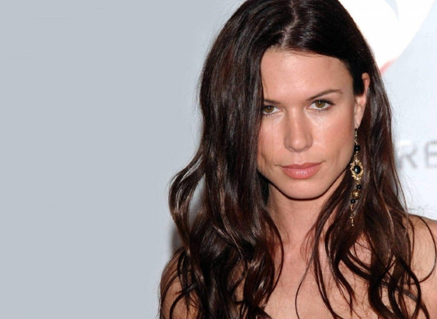 British Actress Rhona Mitra Wallpaper