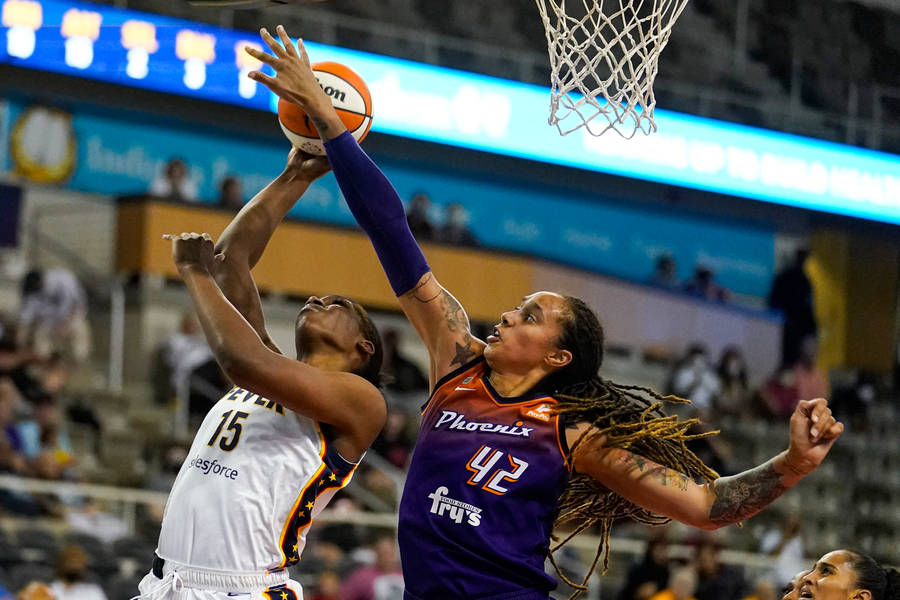 Brittney Griner Blocking Shot Wallpaper