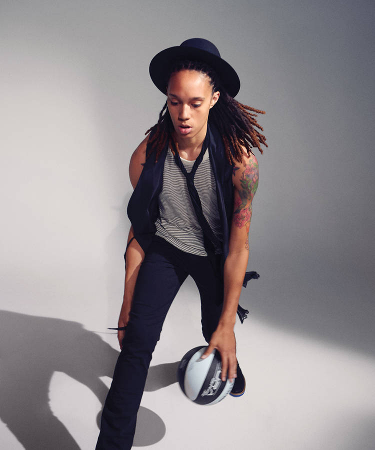 Brittney Griner Hat Dribbling Wallpaper