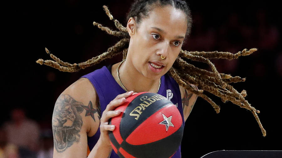 Brittney Griner Red Black Basketball Wallpaper