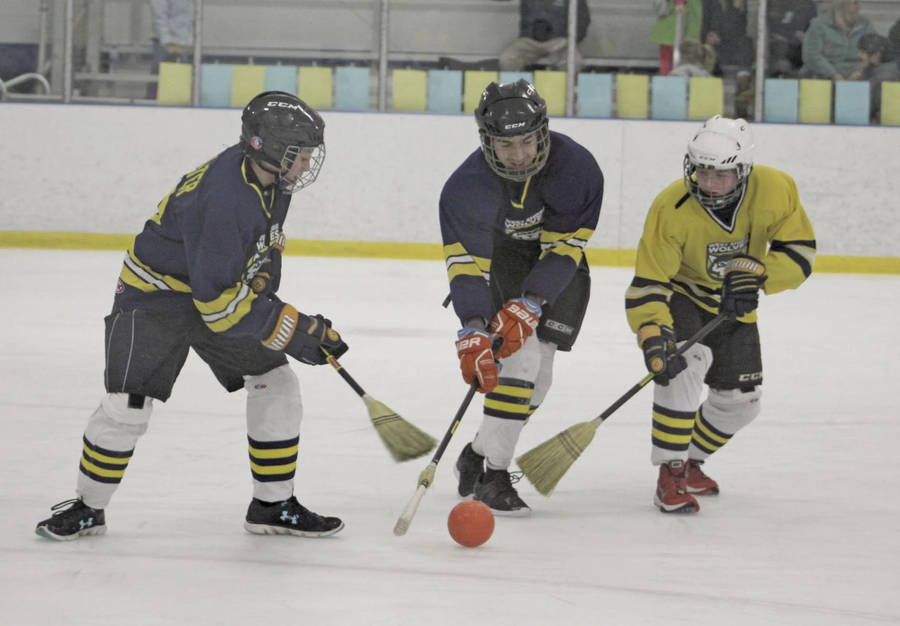 Broomball Black And Yellow Team Wallpaper