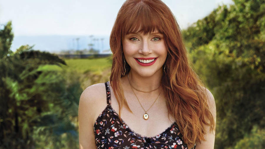 Bryce Dallas Howard Nature Wallpaper